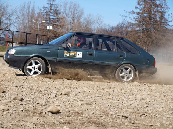 v2012032519423914785361