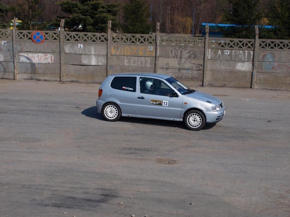 v2012032609121851088385